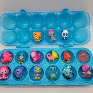 Hatchimals Bundle of 15 Colleggtibles Small Figues PVC Sturdy Plastics Toys Case